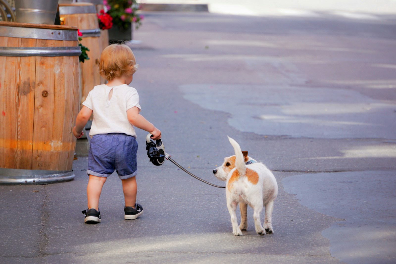 grandir avec un chien est bénéfique pour les enfants